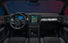 2024 Volvo XC40 Recharge Interior