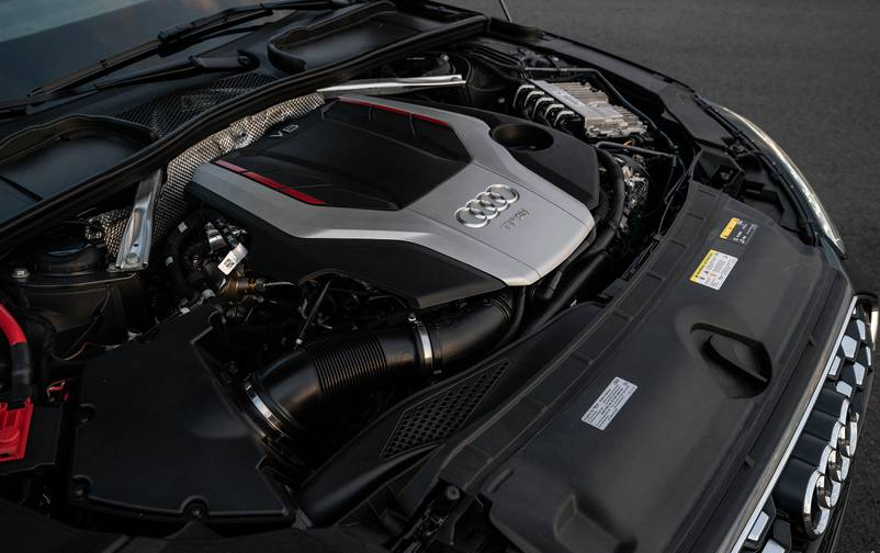 2024 Audi S5 Avant Engine