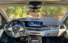 2025 BMW X7 Interior