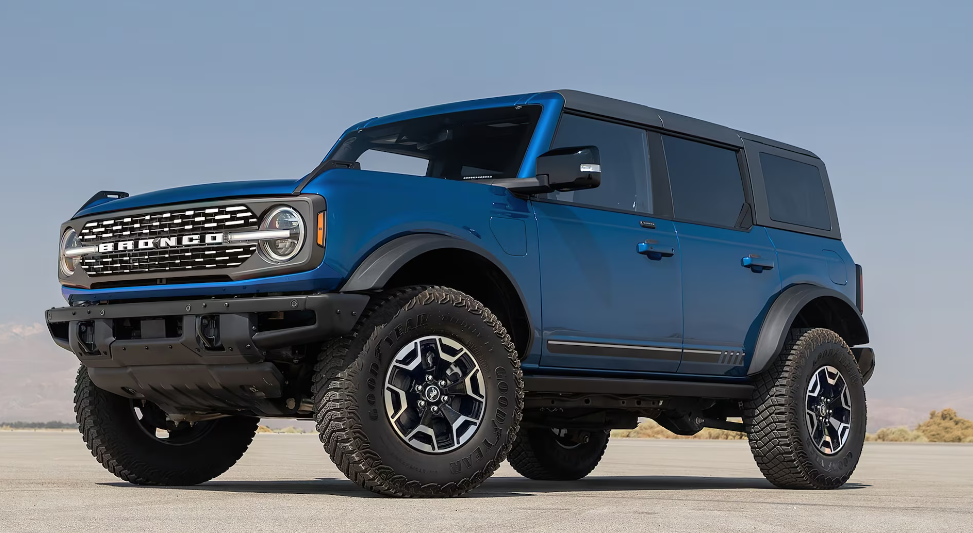 2025 Ford Bronco It’s Coming, and Here’s Everything We Know So Far