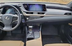 2025 Lexus ES Interior & Features